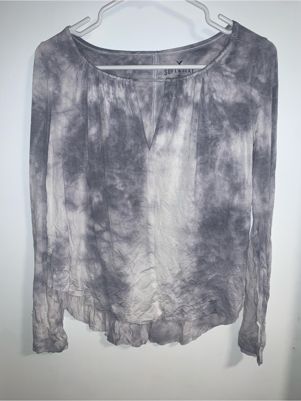 AEO Women's Soft & Sexy Long-Sleeve Tie-Dye Blouse - Gray